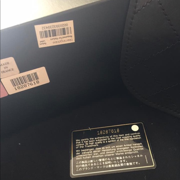 100% Authentic Chanel Handbag - Picture 6 of 7